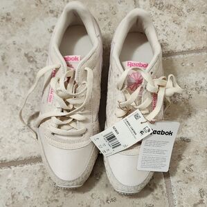 Reebok Women's Classic Leather Sneaker